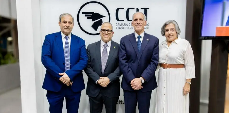 Nasry Asfura reafirma la necesidad de disciplina fiscal ante empresarios y advierte sobre límites del gasto público