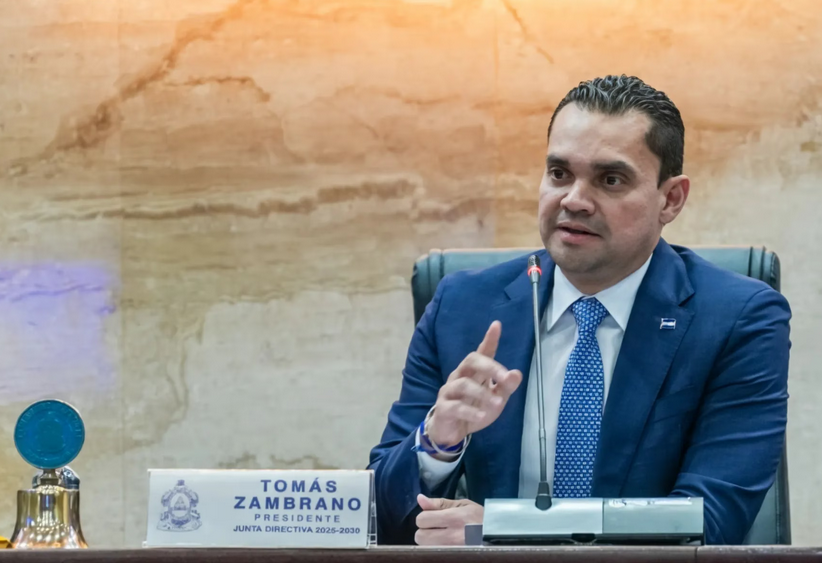 Zambrano reivindica la gestión del Congreso y destaca avances legislativos en sus primeros 75 días